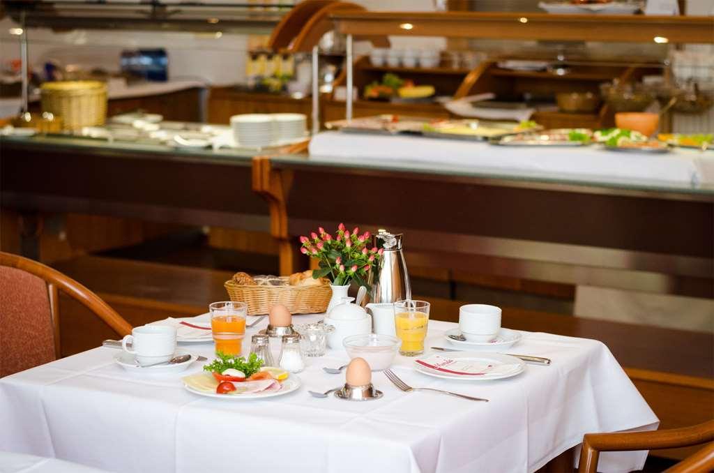 Morada Hotel Gifhorn Restoran fotoğraf
